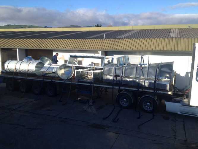 Galvanized-Ducting-Commercial-Fabrication-Cutting-and-Folding-Flange-and-Plate-Rolling-2_1-1024x768.jpg