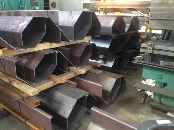 Animal-Trough-Section-Cutting-and-Folding-Steel-_1-1024x768.jpg
