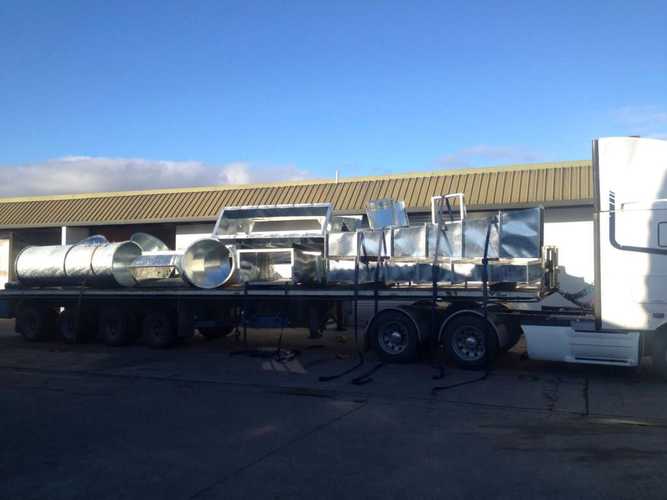 Galvanized-Ducting-Commercial-Fabrication-Cutting-and-Folding-Flange-and-Plate-Rolling-4_1-1024x768.jpg