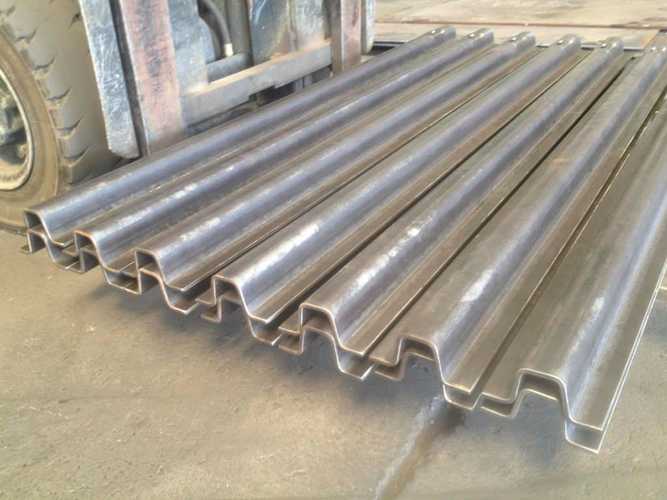 Folded-Plate-Steel-Cutting-and-Folding-_1-1024x768.jpg