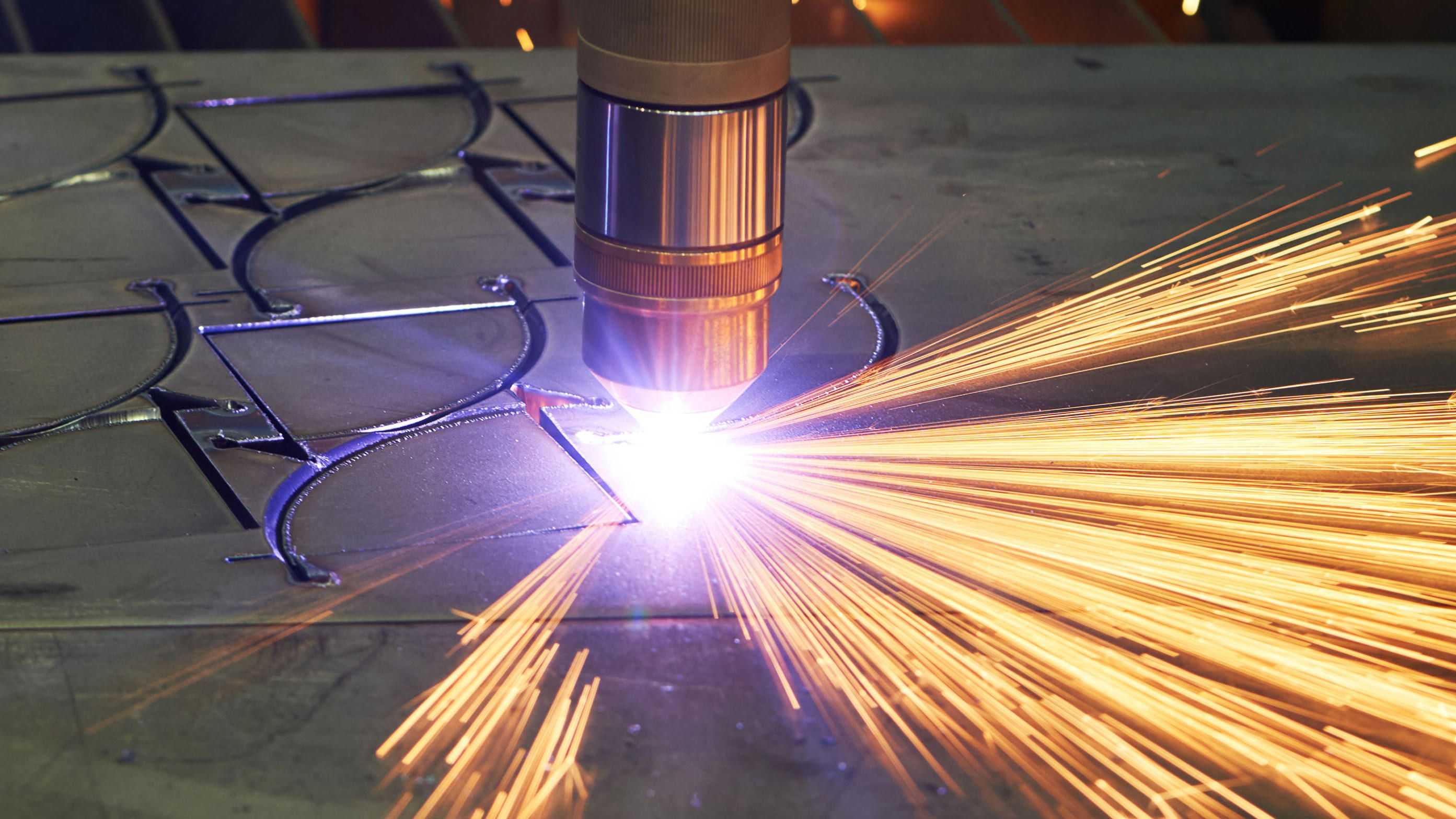 profile_cutting-priest_sheetmetal.jpg